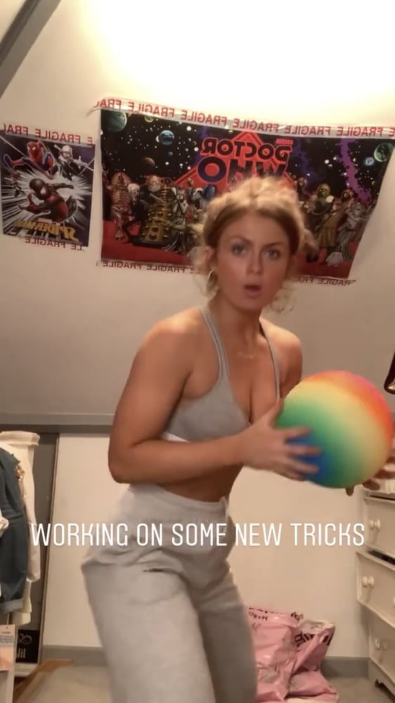 Maisie Smith&#039;s Ass #97826644