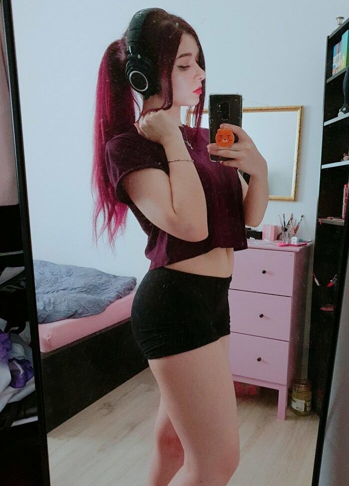 Yuli desnuda #108045577