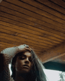 Dea sommer ray gifs
 #97575226