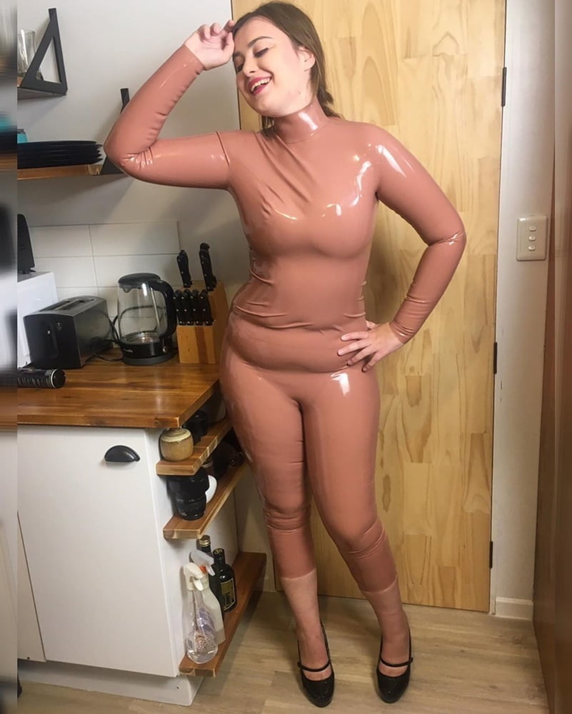 Latex caoutchouc milf granny september issue
 #79944838