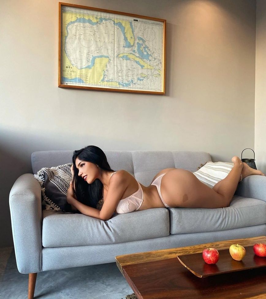 Big Booty Queen nude #109253259