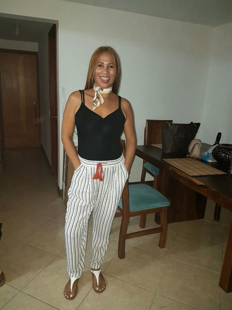 Sexy Colombian MILF