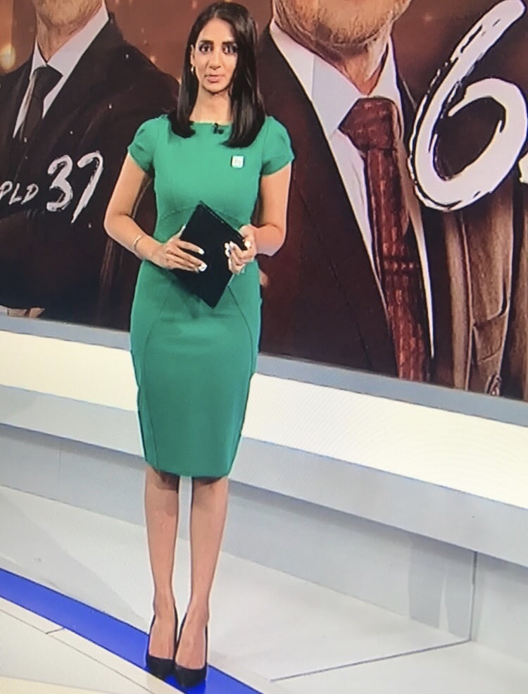 Wanking Hard For Bela Shah In Green Tight Dress (Sky Sports) #89316650