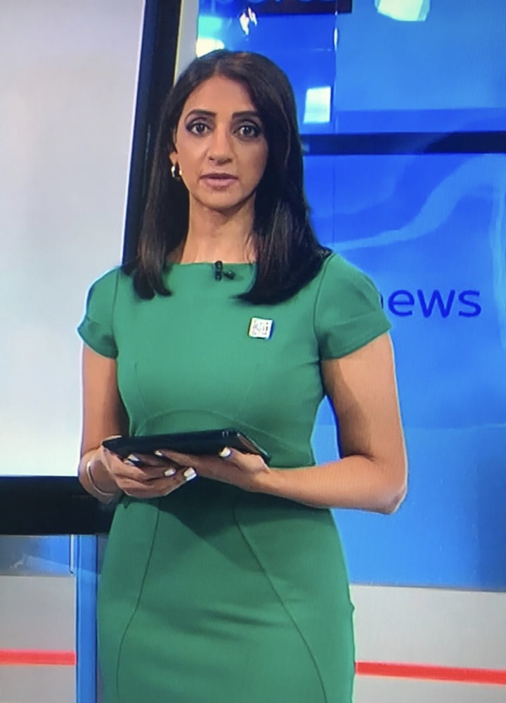 Wanking Hard For Bela Shah In Green Tight Dress (Sky Sports) #89316661