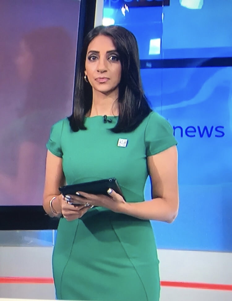 Wanking Hard For Bela Shah In Green Tight Dress (Sky Sports) #89316703