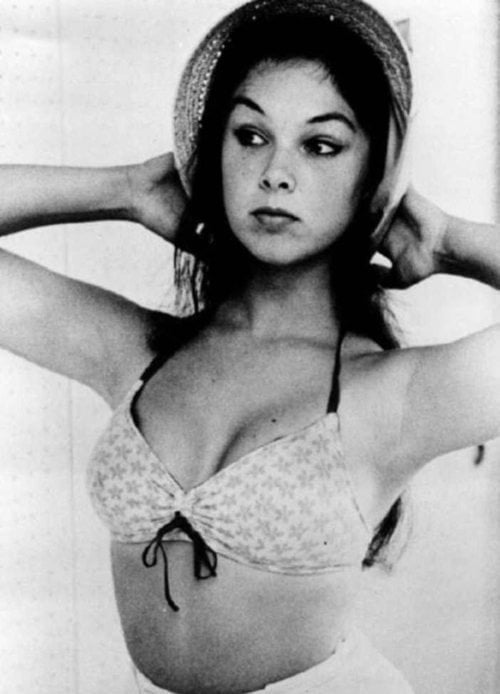 Mehr Yvonne Craig
 #91909461