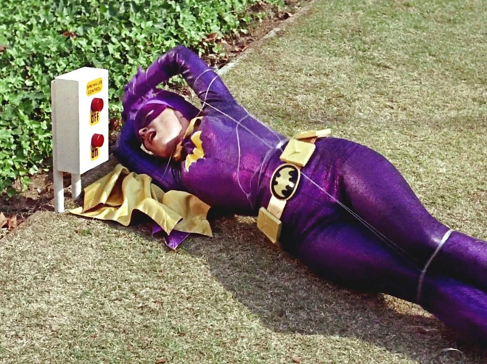 Más yvonne craig
 #91909513