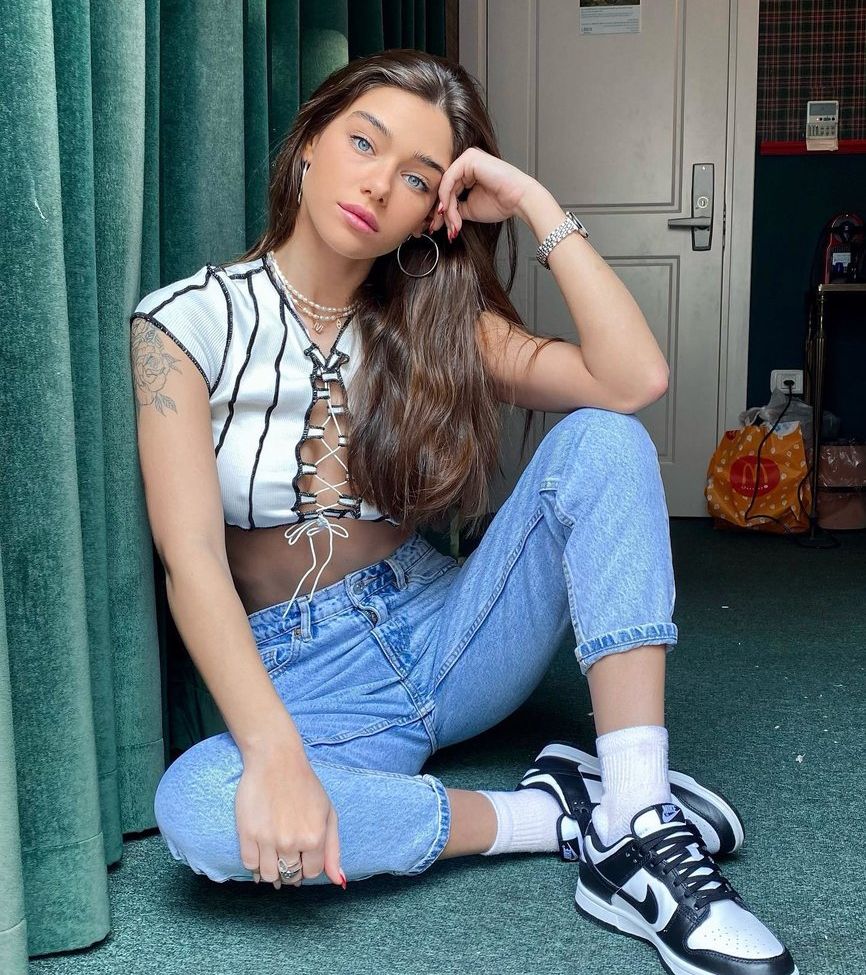 Milana Vino nude #108260341