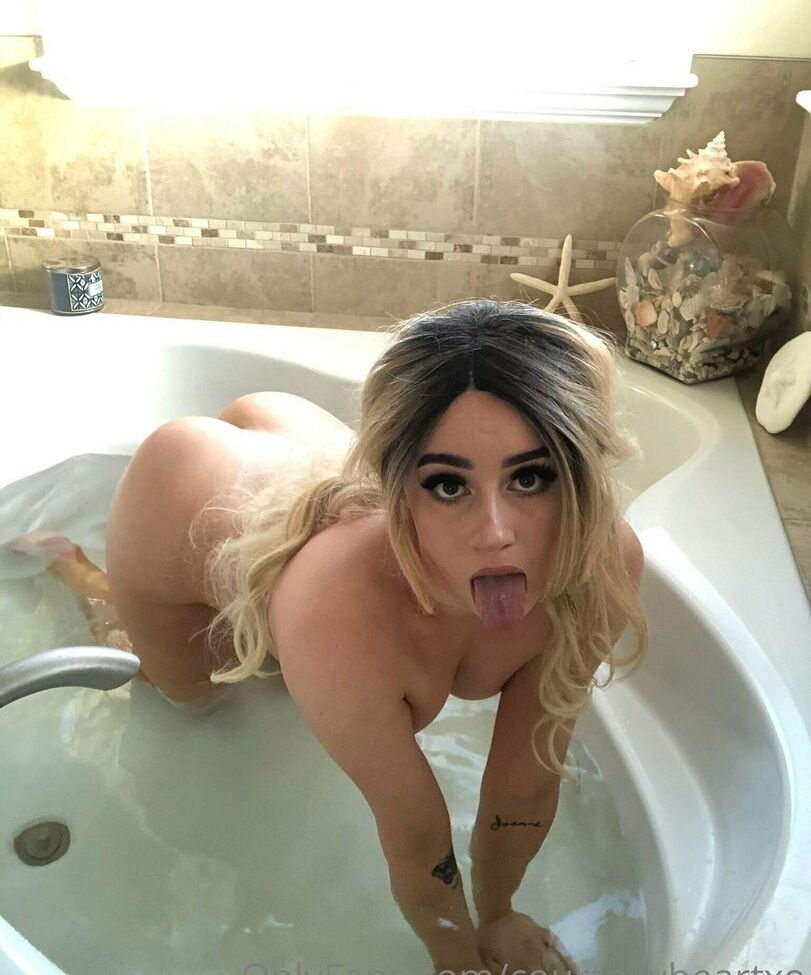 Courtneyheartxo nackt #108355766