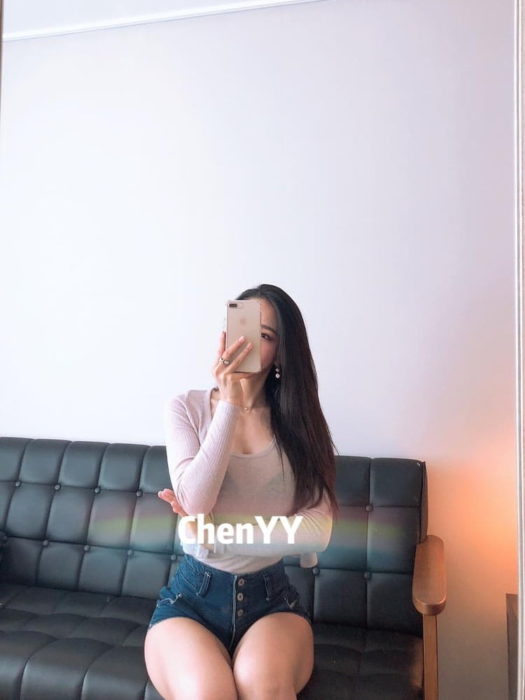 Sexy chinesisches Mädchen
 #102306168