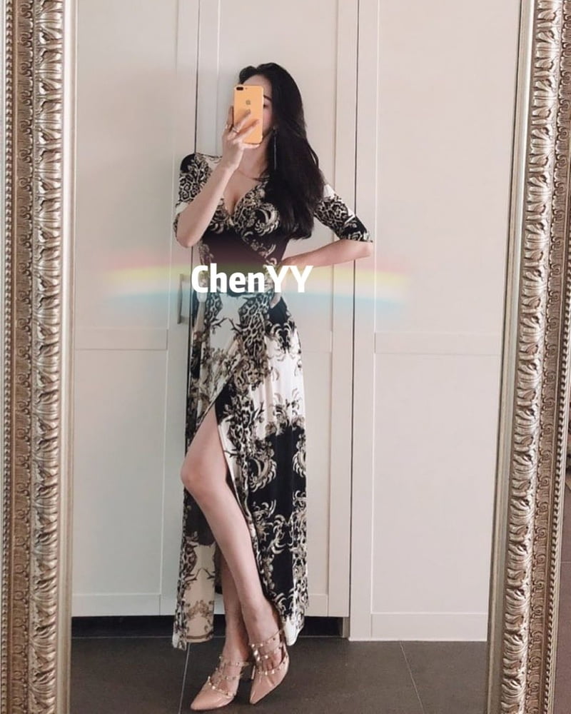 Sexy chinesisches Mädchen
 #102306195