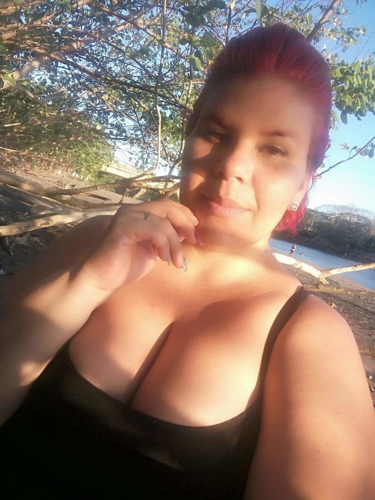 Buchonas bigg breast
 #97179822