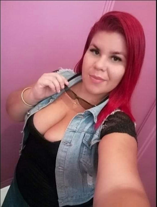 Buchonas bigg breast
 #97179834