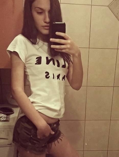 Serbe sexy-strajinovic mladja droljica za perverzne komenta
 #80800591