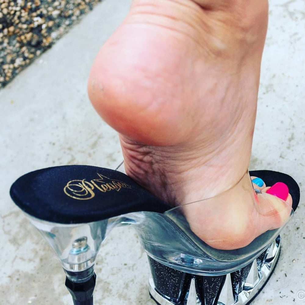 Piedi da sborra 17 #80386811