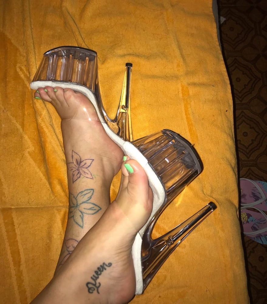 Piedi da sborra 17 #80386840