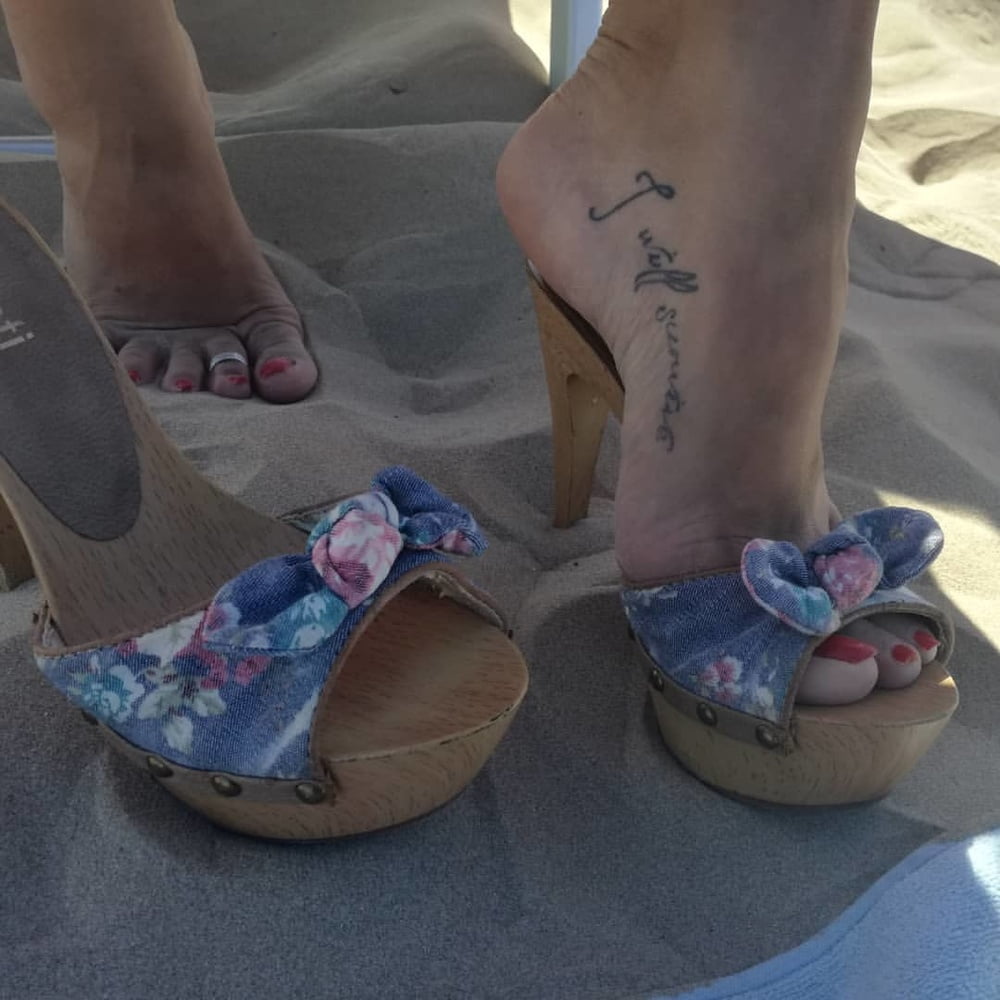 Piedi da sborra 17 #80386986