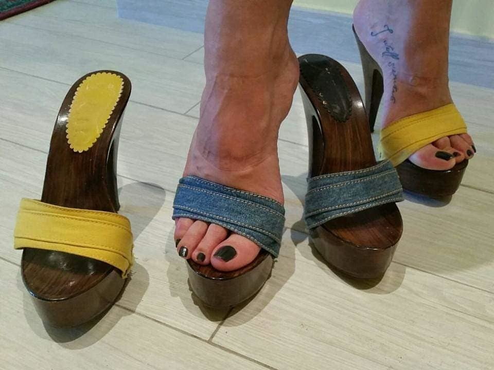 Piedi da sborra 17 #80387037