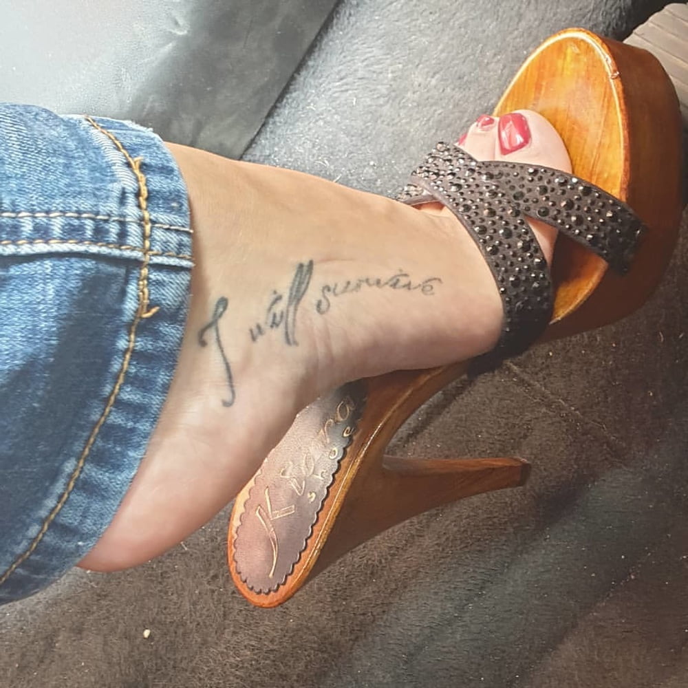 Piedi da sborra 17 #80387085