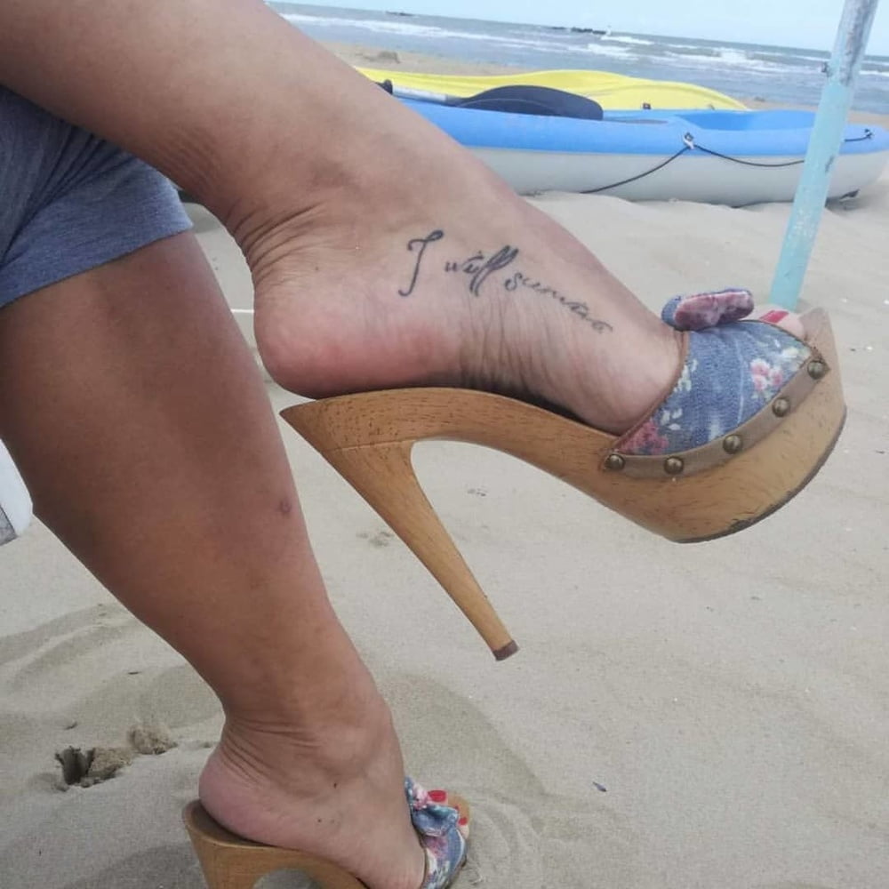 Piedi da sborra 17 #80387118