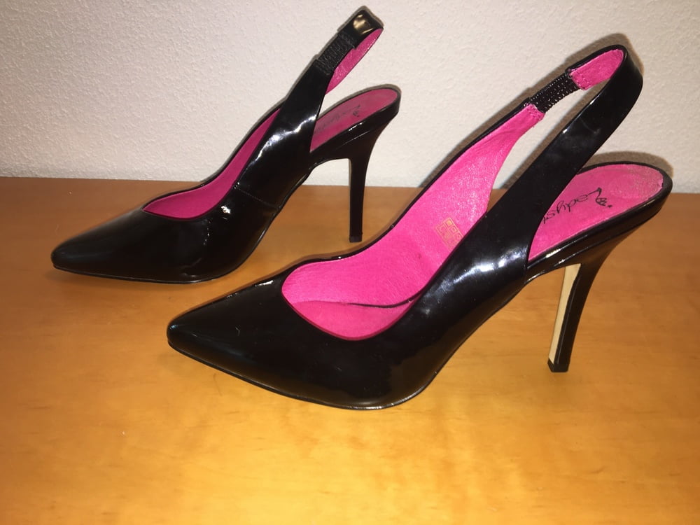 Sexy Schuhe, Füße und Beine
 #90032194