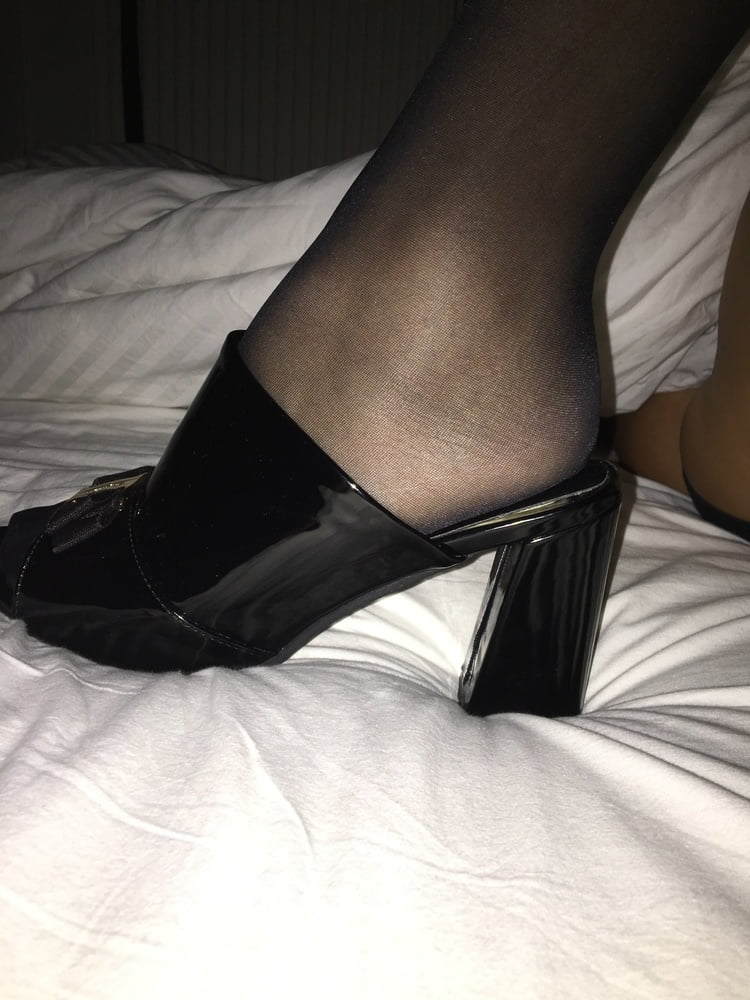 Sexy Schuhe, Füße und Beine
 #90032210