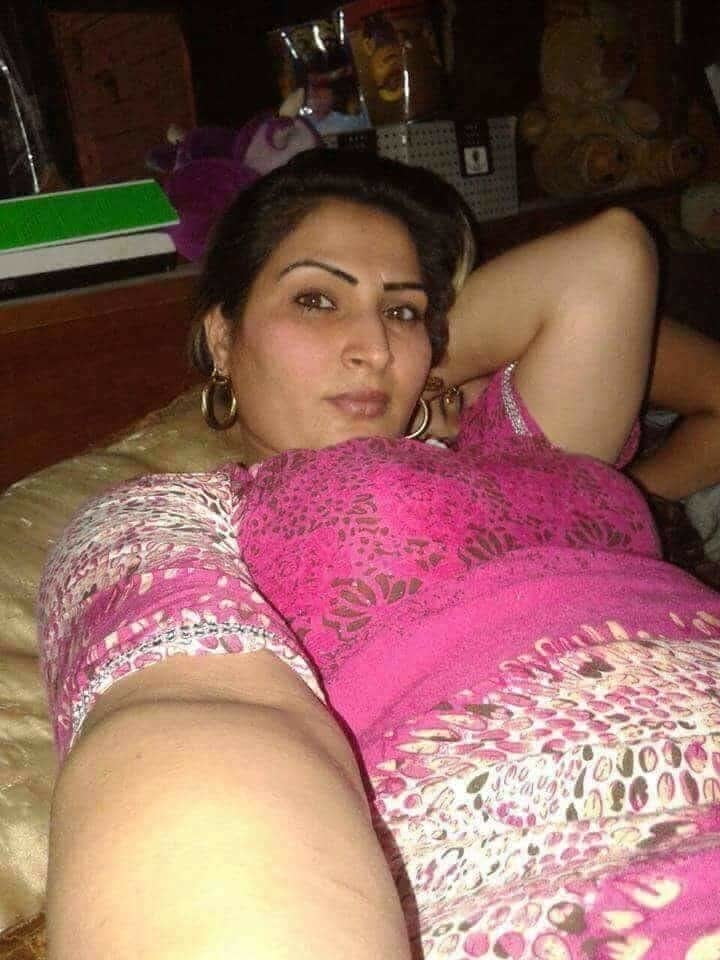 Girl gallery #94845676