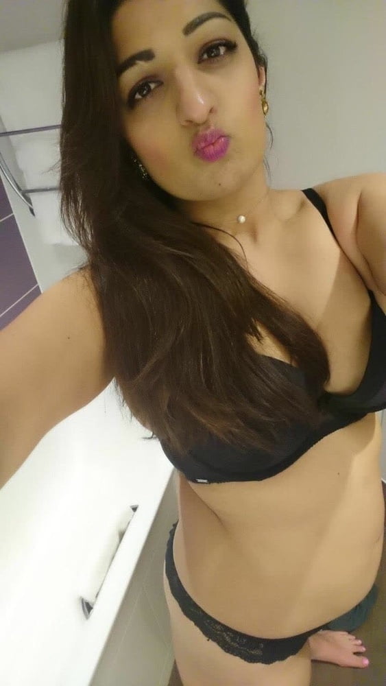 Girl gallery #94845702