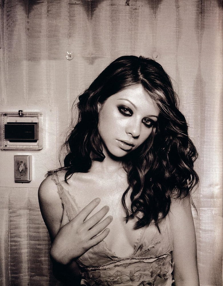 Michelle Trachtenberg #89304381