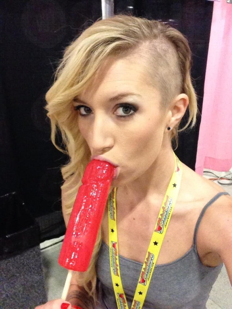 Random Stuff That I Find Hot - The Sidecut 3 #81822980