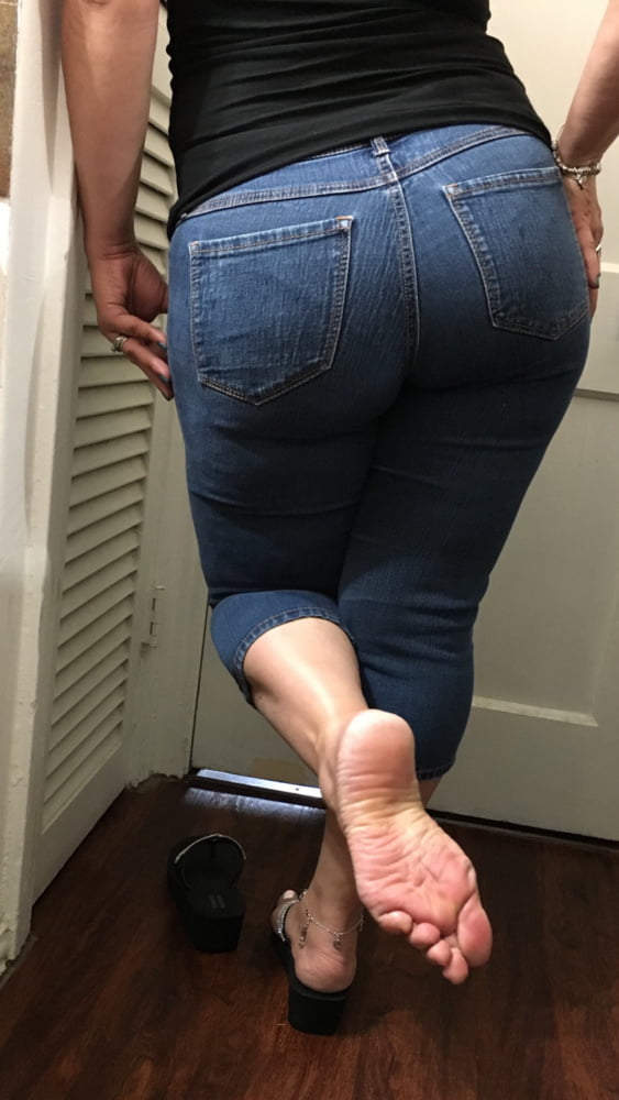Fat Mature Ass Feet - Exposed latina mature slut with fat ass and wrinkled feet Porn Pictures,  XXX Photos, Sex Images #3743151 Page 2 - PICTOA