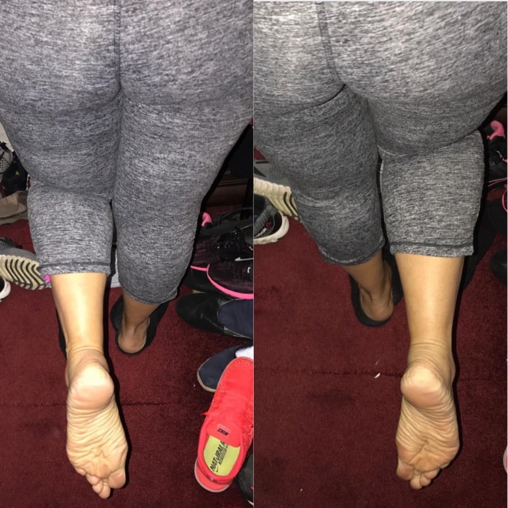 Exposed latina reifen Schlampe mit fetten Arsch und faltige Füße
 #87453737