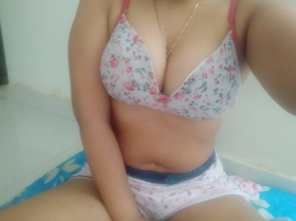 BUSTY ODIA GIRL #98793397