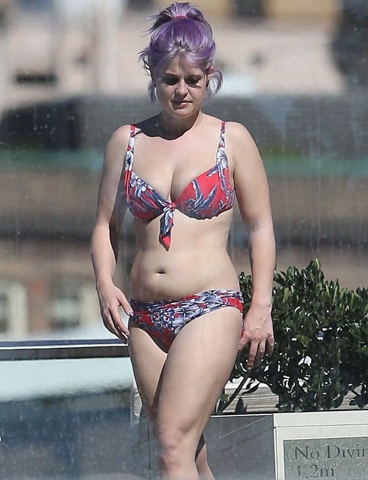 Kelly Osbourne desnuda #109170117