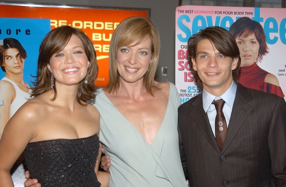 Mandy Moore - How To Deal Premiere (16 July 2003) #81949277