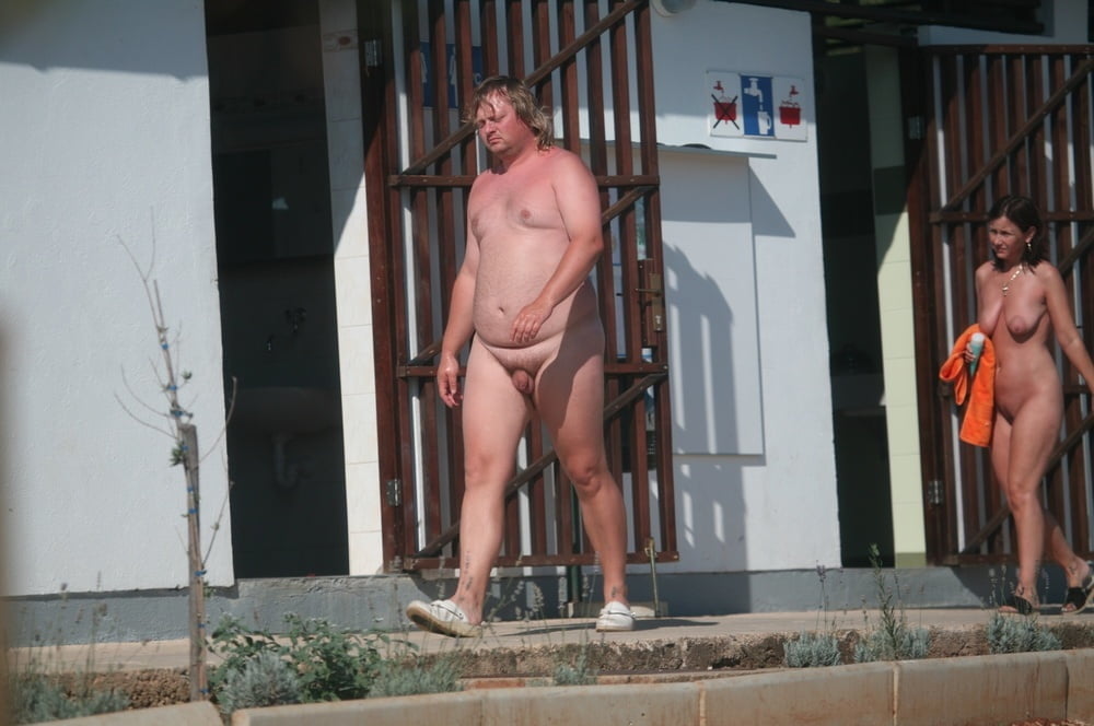 Nudist Paar in fkk resort kroatien
 #105464828
