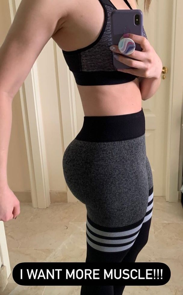 Pettans desnuda #108301173