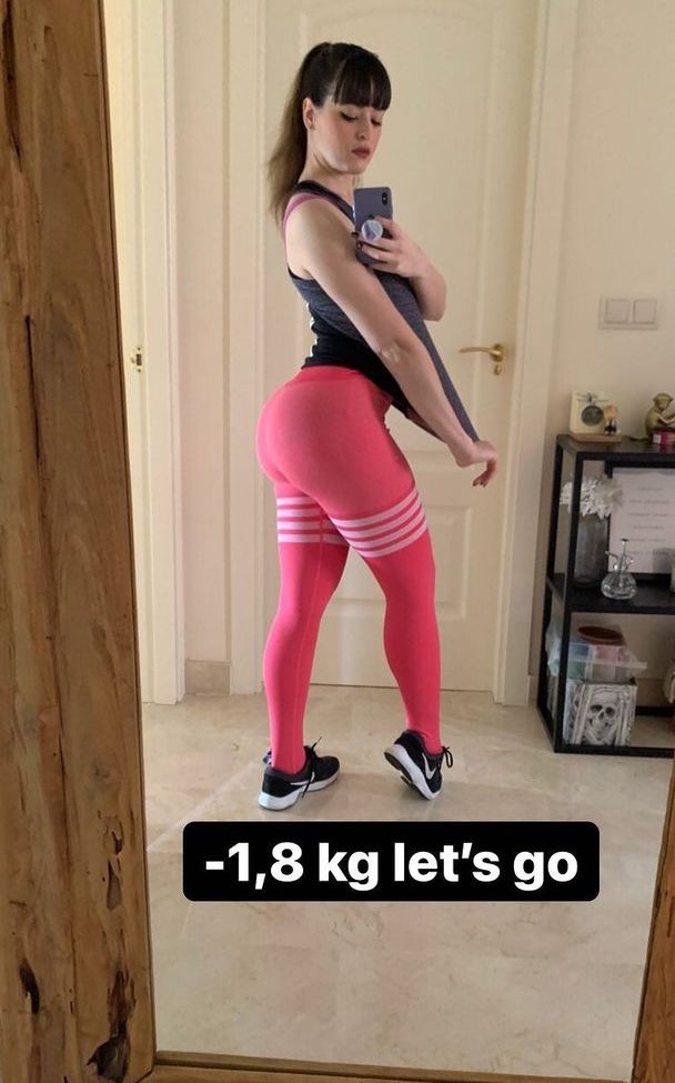 Pettans desnuda #108301176