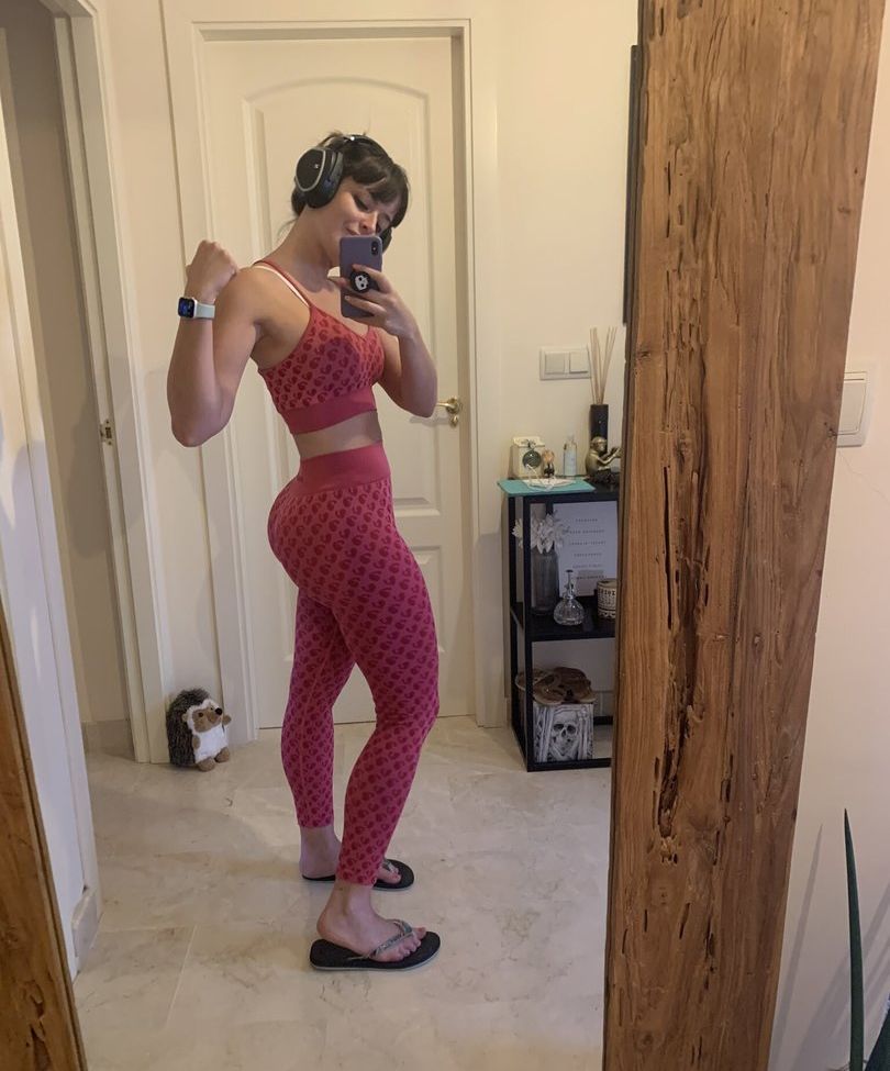 Pettans desnuda #108301189