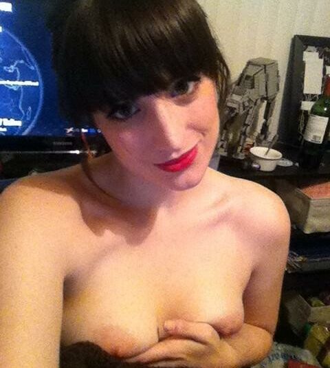 Pettans desnuda #108301235