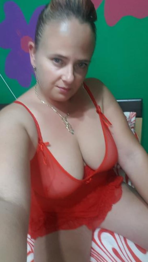 Milf lenuta rumena
 #98886847