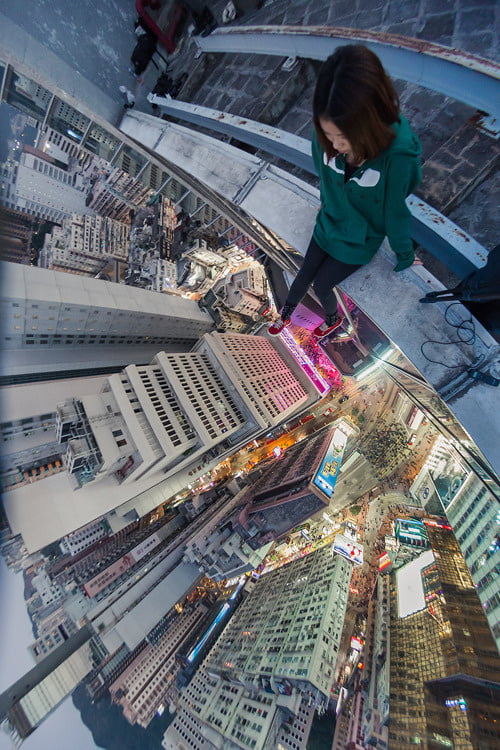 Do Not Look Down #104968101