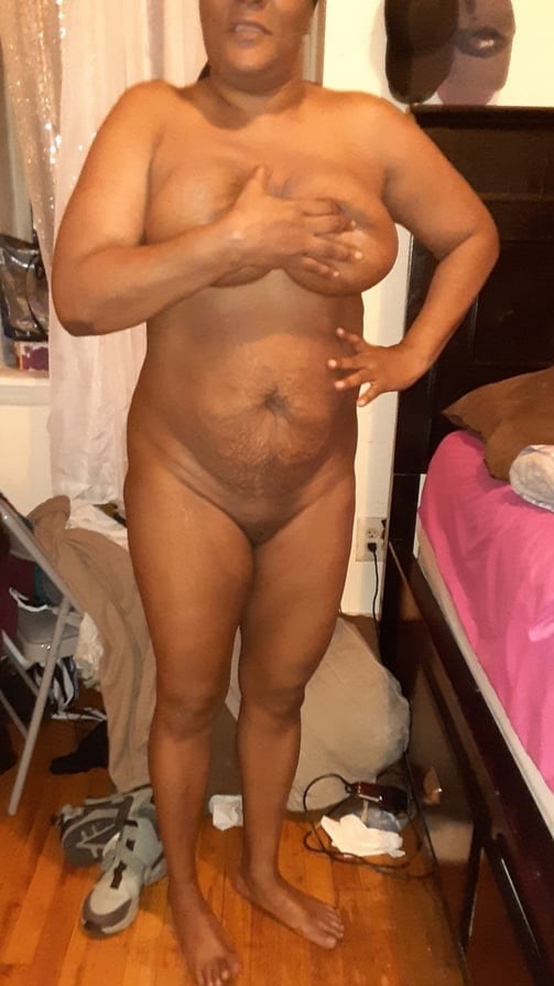 Maman nue expose son cul noir9i
 #91473781