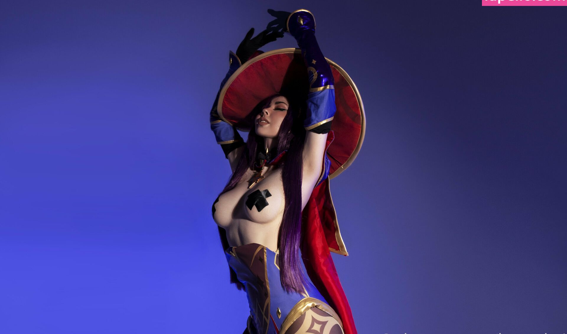 Hessakai desnuda #108366065