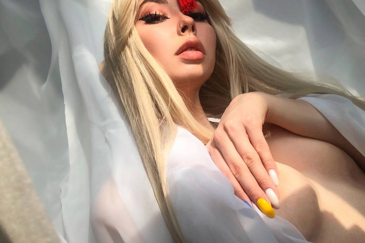 Hessakai desnuda #108366092