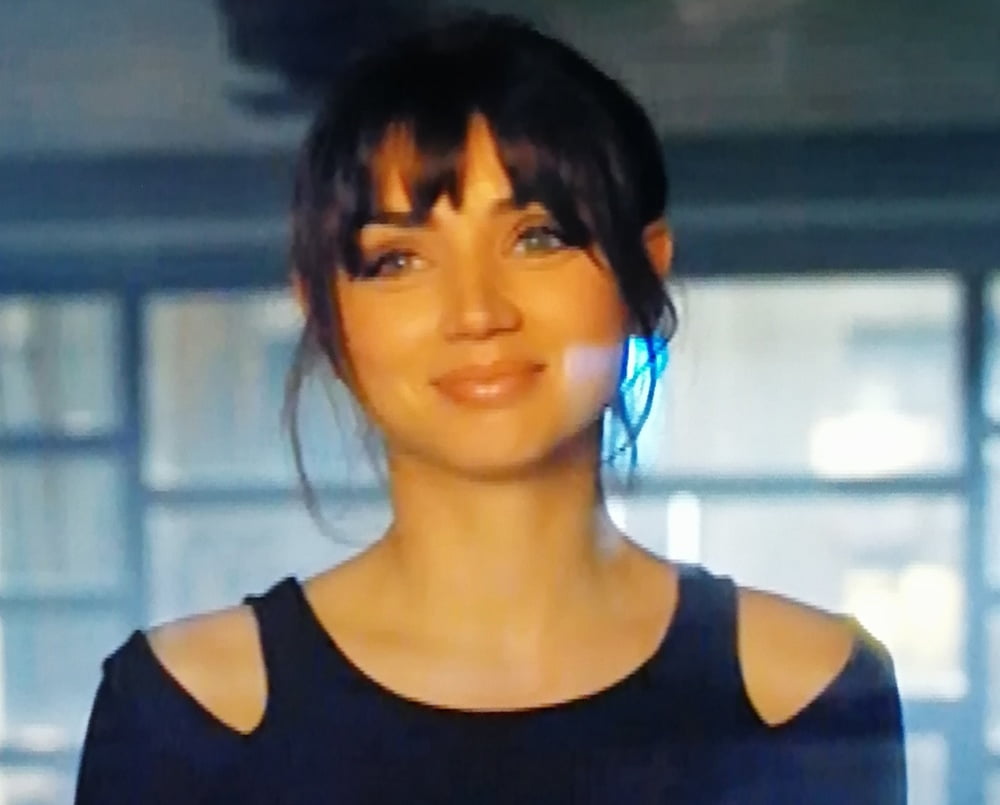 Ana de armas blade runner 2049
 #90028366