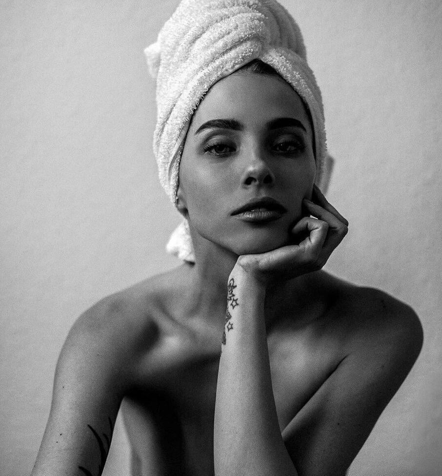 Jamie Stone desnuda #108182724