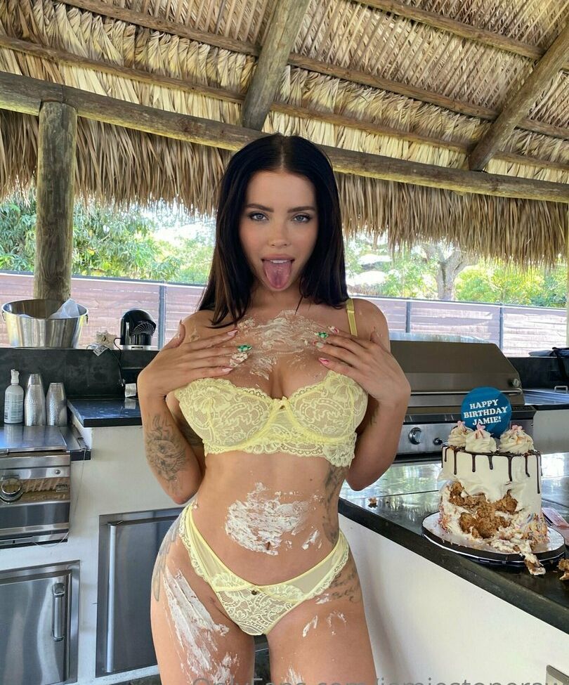 Jamie Stone desnuda #108182737