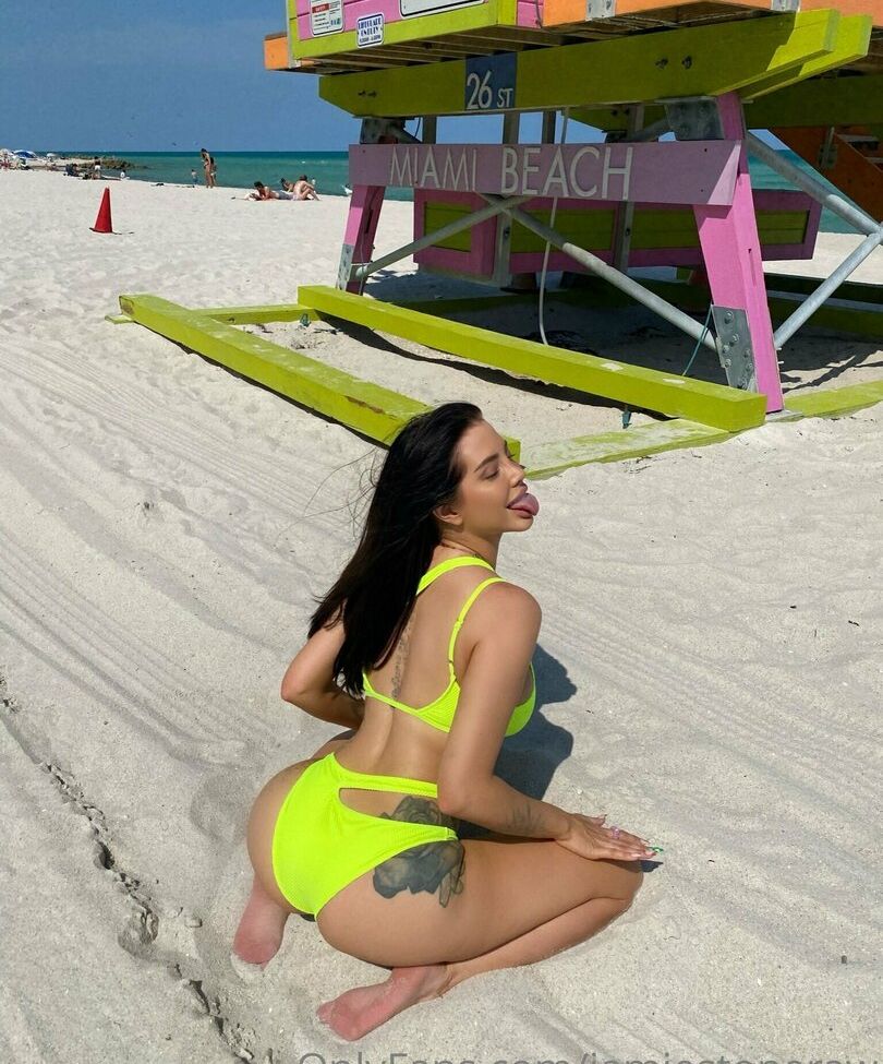 Jamie Stone desnuda #108182744