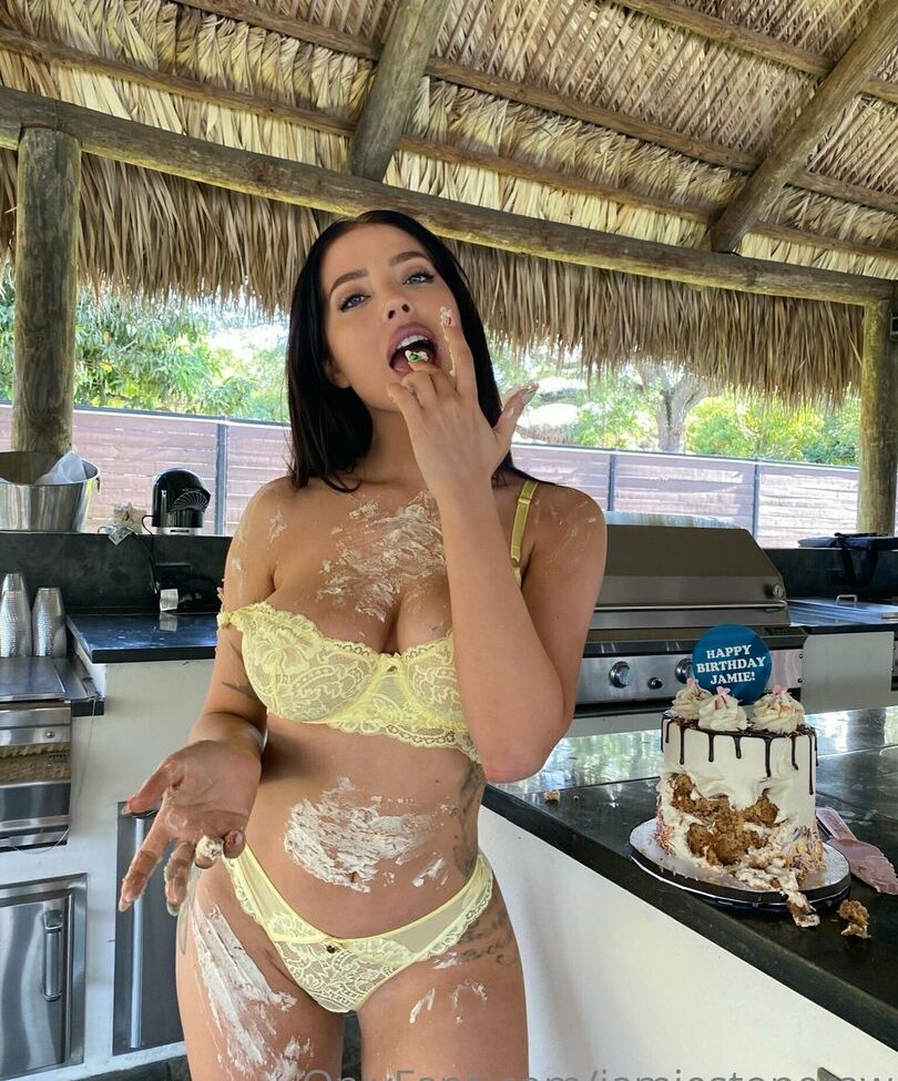 Jamie Stone desnuda #108182747